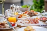 ISPITANO 103.000 LJUDI: Koje je najbolje vreme za doručak ako želite da izbegnete srčane probleme?