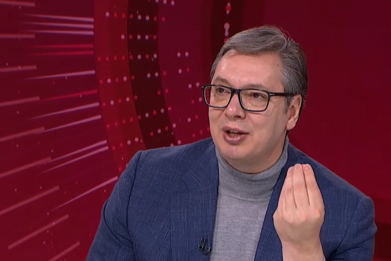 "MI SMO JEDINA ZEMLJA KOJOJ OTIMAJU ZEMLJU!" Vučić na RTS-u: Garantujem narodu, uradiću sve da sačuvam čast i obraz naše jedine Srbije