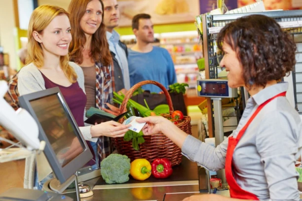 OVO ĆE VAS SIGURNO ZANIMATI! Radno vreme supermarketa za Novu godinu i Božić!