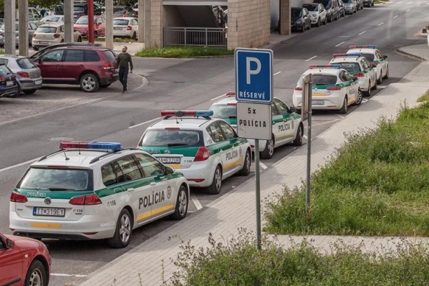 UZBUNA! STIGLA DOJAVA O BOMBI! Policija pretražuje CRKVU, u toku je OPSADNO stanje!