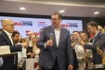 VATROMET I ŠAMPANJAC U ŠTABU SNS! Slavi se UBEDLJIVA POBEDA, lista "Aleksandar Vučić - Srbija sutra!" ostavila konkurente daleko iza sebe u skoro celoj Srbiji! (FOTO, VIDEO)