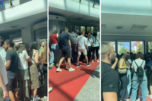 TEROR OD STRANE PRISTALICA OPOZICIJE U NOVOM SADU: Pogledajte kako vređaju i maltretiraju mlade aktiviste SNS (VIDEO)