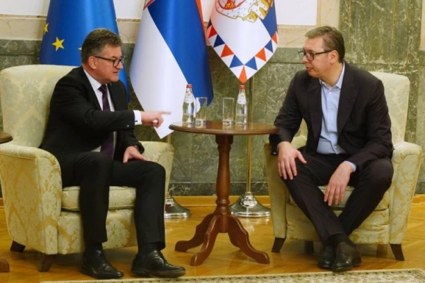 NASTAVAK DIJALOGA BEOGRADA I PRIŠTINE! Sastaju se Vučić i Lajčak u Beogradu!