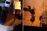 OVAKO SU IZNELI TELO ŽENE UBIJENE NA VOŽDOVCU: Policija ga usred noći zamotala u crnu vreću nakon uviđaja, poslato na obdukciju! JEZIVO! (VIDEO)