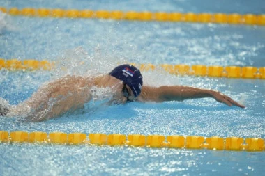 NIŠTA OD MEDALJA ZA BARNU I STJEPANOVIĆA! Srpski plivači stali u polufinalu, ali Veljine reči HRABRE!