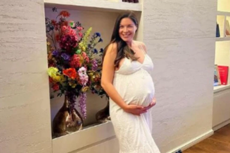 OTKRIVENO U KAKVOM JE STANJU SANJA KUŽET nakon porođaja: Voditeljka se hitno oglasila!