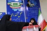 OTVORANA BIRALIŠTA U IRANU: Građani biraju predsednika posle strašne tragedije