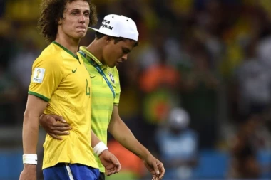 DAN KADA JE ČITAV BRAZIL PLAKAO: Ovakvu sramotu ''karioke'' nikada nisu doživele!