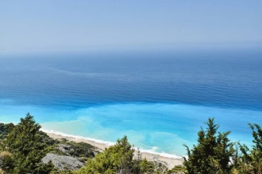 SRBI IH OBOŽAVAJU, A ZNAJU DA MOGU TAMO I DA STRADAJU! Ovo su sedam NAJOPASNIJIH PLAŽA u Grčkoj