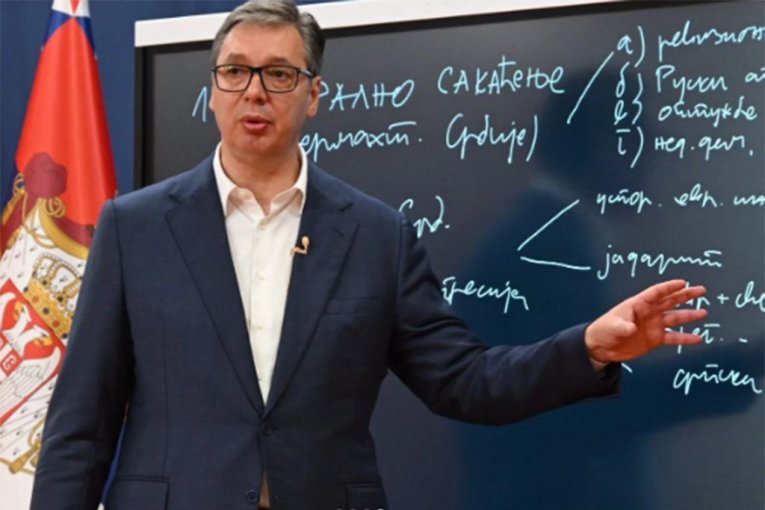 PREDSEDNIK VUČIĆ UPUTIO VAŽNU PORUKU NACIJI! "Uz znanje, mudrust i malo Božje pomoći, ne samo da ćemo sačuvati Srbiju, nego ćemo i..."! (FOTO)