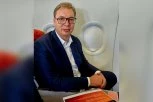 PREDSEDNIK VUČIĆ NA PUTU ZA EGIPAT! Iz aviona poslao važnu poruku: "Naša najveća nada jesu mladi u čije obrazovanje država mora da uloži mnogo više"! (VIDEO)