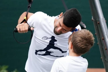 OVO ĆE POSEBNO ZANIMATI "DELIJE": Novak otkrio kako je Stefan počeo da navija za Partizan!