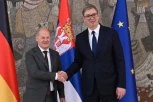 "PRED NAMA JE VAŽAN RADNI DAN" Predsednik Vučić o sastanku sa Šolcom! (FOTO)