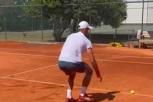 ĐOKOVIĆ RADI PUNOM PAROM PRED PARIZ - EVO KAKO SE BORI SA VRUĆINAMA! Novak opet oduševio objavom (VIDEO)