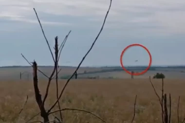 "MORAMO UNIŠTITI UKRAJINSKI NJUJORK" Ukrajinci oborili ruski Su-25 (VIDEO)
