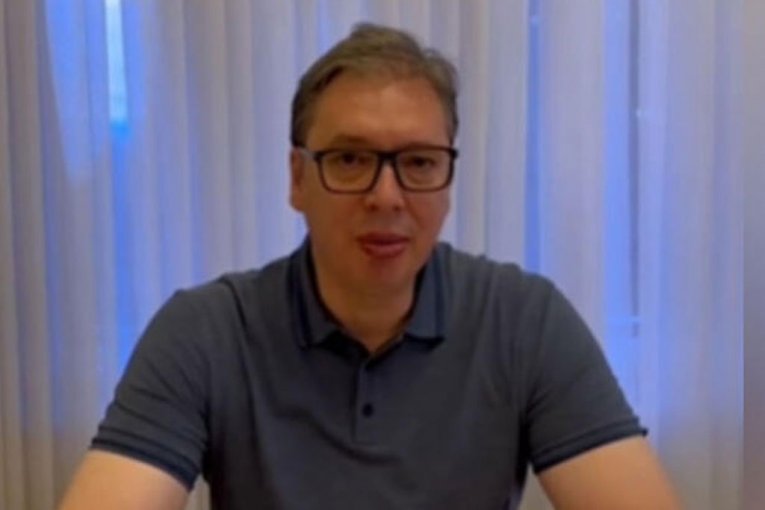 "PROSEČNA PLATA U NAŠOJ ZEMLJI PREŠLA JE 100.000 DINARA" Vučić se obratio javnosti s važnom porukom: Pre samo 10 godina bila 330! (VIDEO)