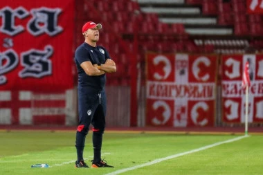 MILOJEVIĆ SPUŠTA LOPTU NAKON ŽREBA ZA LŠ:: Ne želi uopšte da razmišlja o potencijalnom rivalu - Zvezdinom strategu je druga stvar u mislima!