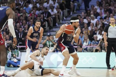 ŠOK! SUDIJA IZ KOMŠILUKA DELI PRAVDU SRBIJI PROTIV AMERIKE: Čudna odluka FIBA