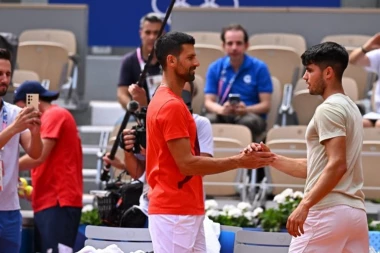 ĐOKOVIĆ I ALKARAZ ODRADILI POSLEDNJI TRENING: Španac dobio OGROMNO pojačanje pred veliko finale!