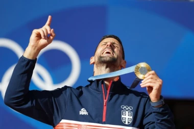 NOVAK OVO PORUČIO NAKON OSVOJENOG ZLATA! "Najbolji osećaj koji sportista može da oseti"