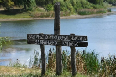 "NAŽALOST, ČESTO SE DEŠAVAJU SLIČNE TRAGEDIJE UPRKOS TABLAMA..."! Oglasilo se UG "Sotsko jezero" u kojem su su se juče utopile dve osobe"!