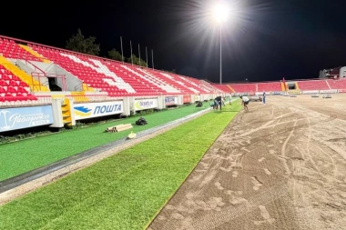 POSTAVLJANJE TRAVNATE PODLOGE SE BLIŽI KRAJU: Uskoro svetski standard na stadionima širom zemlje! (FOTO GALERIJA)