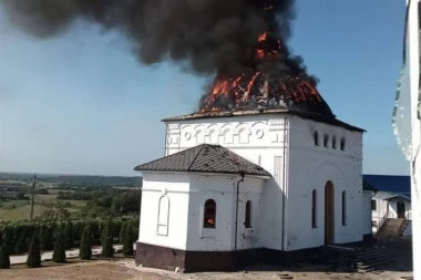 DRAMATIČNO SVEDOČANSTVO JEROMONAHA MILETIJA: „Samo po milosti Božjoj smo izvukli žive glave i spasili ikone“