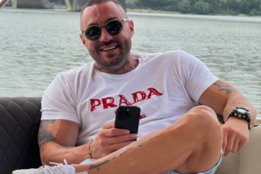 JODŽIR OVO RADIO ŽENI IZA LEĐA, ONA KASNIJE ZA SVE SAZNALA! Influenser bez dlake na jeziku pričao o porocima, evo ko ga uvek vuče na pravu stranu (FOTO)