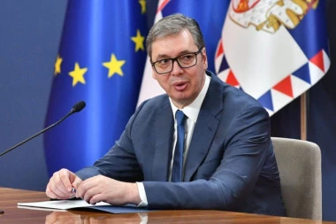 ISPUNJENO JOŠ JEDNO VUČIĆEVO OBEĆANJE! Lek za "decu leptire" stigao u Srbiju, dvoje danas započinje lečenje