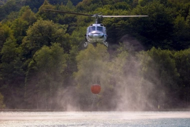 "DA NISU DOŠLI HELIKOPTERI IZ SRBIJE..." Gorelo kod Bileće, NAJGORE u Nacionalnom parku Sutjeska! Evo kakva je trenutna situacija