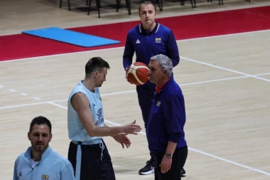 TIHI HEROJ USPEHA "ORLOVA" JE OSTAO BEZ OCA PRED ODLAZAK NA OI! Otišao je u Pariz i uzeo medalju jer je tata tako želeo