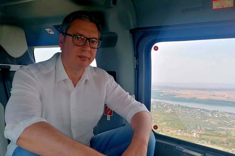 "NA PUTU ZA ŽAGUBICU" Predsednik Vučić se oglasio iz helikoptera! (FOTO)