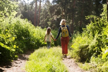 KRISTINA SPASLA ĆERKU (5) SIGURNE SMRTI: Iskoristila je svoje LOVAČKO ISKUSTVO da ubije strašnu zver (FOTO/VIDEO))