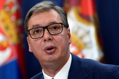 HITNO SE OGLASIO PREDSEDNIK VUČIĆ MOĆNOM PORUKOM: Nikad neću lagati svoj narod zbog političkih poena! (FOTO)