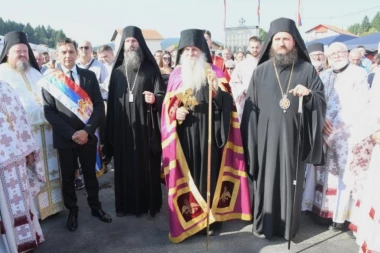 ISTORIJSKI TRENUTAK ZA VERNI NAROD REPUBLIKE SRPSKE: Osveštan veličanstveni Hram Svetog Ilije kod Banjaluke