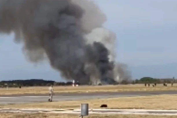 DETALJI JEZIVE DRAME U KAZAHSTANU! Poznat je i UZROK PADA AVIONA - potpuno BIZARNA STVAR se dogodila, pilot odmah tražio pomoć!