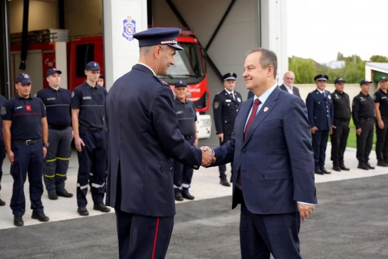 DAČIĆ I ĐURIĆ OBIŠLI NOVI OBJEKAT VSJ U NOVOM SADU: "U vanrednim situacijama je vreme veoma bitan faktor"