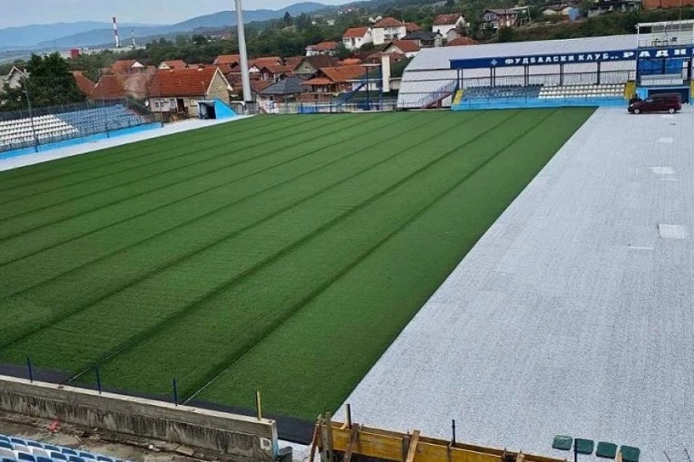 PONOVO NA SVOM TERENU: Povratak vrhunskog fudbala na jug Srbije - novo ruho Gradskog stadiona! (FOTO GALERIJA)