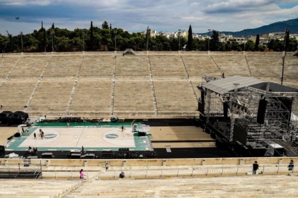 SPEKTAKL U NAJAVI: Drevni stadion je spreman za okršaj Partizana i Panatinaikosa!