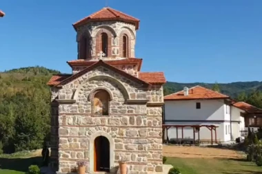 PUCANO U ISTORIJSKO CRKVIŠTE U MEĐUGORI NA KOSOVU I TO NA DAN ROĐENJA PRESVETE BOGORODICE! Uništene ikone, ali ne samo to!