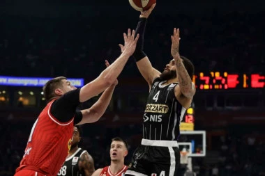 NIJE NI ČUDO ŠTO JE OTIŠAO! Partizan ovoj ponudi nije mogao ni da priđe - Evo kolika je plata Vašingtona u Šarlotu!