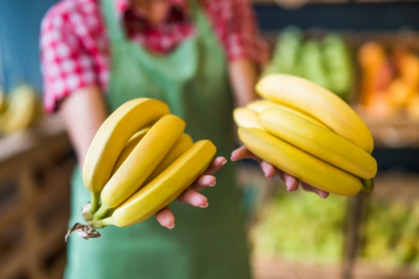 ZAŠTO UJUTRU NIKAKO NE SMETE DA JEDETE BANANE? Razlog će vas šokirati