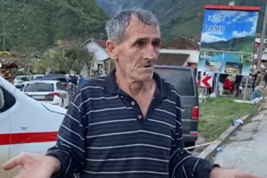 "IŠAO JE IZA MENE, OKRENUO SE, A ONDA GA JE ODNEO TALAS" Ispovest nesrećnog oca koji je izgubio sina u poplavama steže srce (VIDEO)