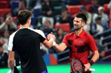 AMERIKANAC JE REDOVNA MUŠTERIJA: Novak ruši Frica za veliko finale - evo gde možete pratiti Đokovićev pohod ka 100. trofeju!