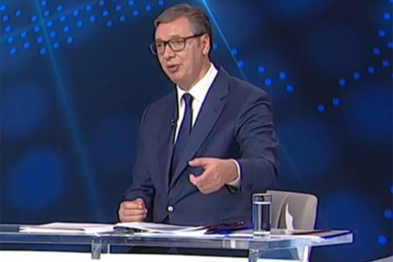 VUČIĆ PRIČAO O NAŠEM SPORTU: "Možemo da budemo zadovoljni jedino košarkaškom reprezentacijom Srbije"