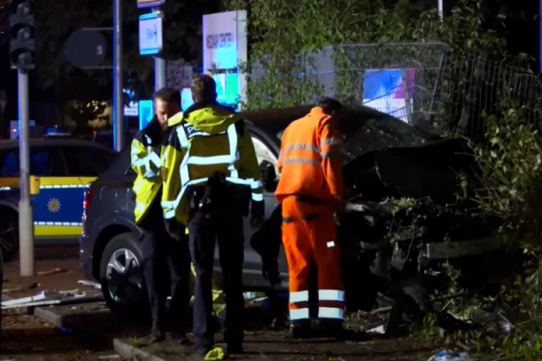 POLICAJCI NISU USPELI DA SAKRIJU SUZE: Prizori strave na mestu gde je vozač pokosio majku i dva njena sina (VIDEO)