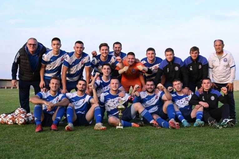 IZ 1 U 2 ZA TROFEJ: Kup je osvojen - crnobarski Stamford bridž je i to dočekao!