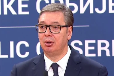 PREDSEDNIK VUČIĆ SE U 20 ČASOVA OBRAĆA JAVNOSTI! Najmanje četvoro mrtvih i više desetina provređenih u Novom Sadu!