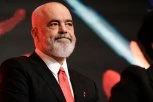 EDI RAMA OČIGLEDNO SIT SVEGA, HOĆE DA BUDE UMETNIK: "Razmišljam da napustim posao"! VIKENDOM IDE U PEĆINU!