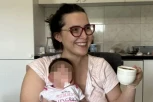 NESTALA ANĐELA MAKSIMOVIĆ (28), MOLE SE SVI DA JAVE U SLUČAJU DA JE VIDE: Ostavila dete kod bake i deke i od tada joj se gubi svaki trag (FOTO)